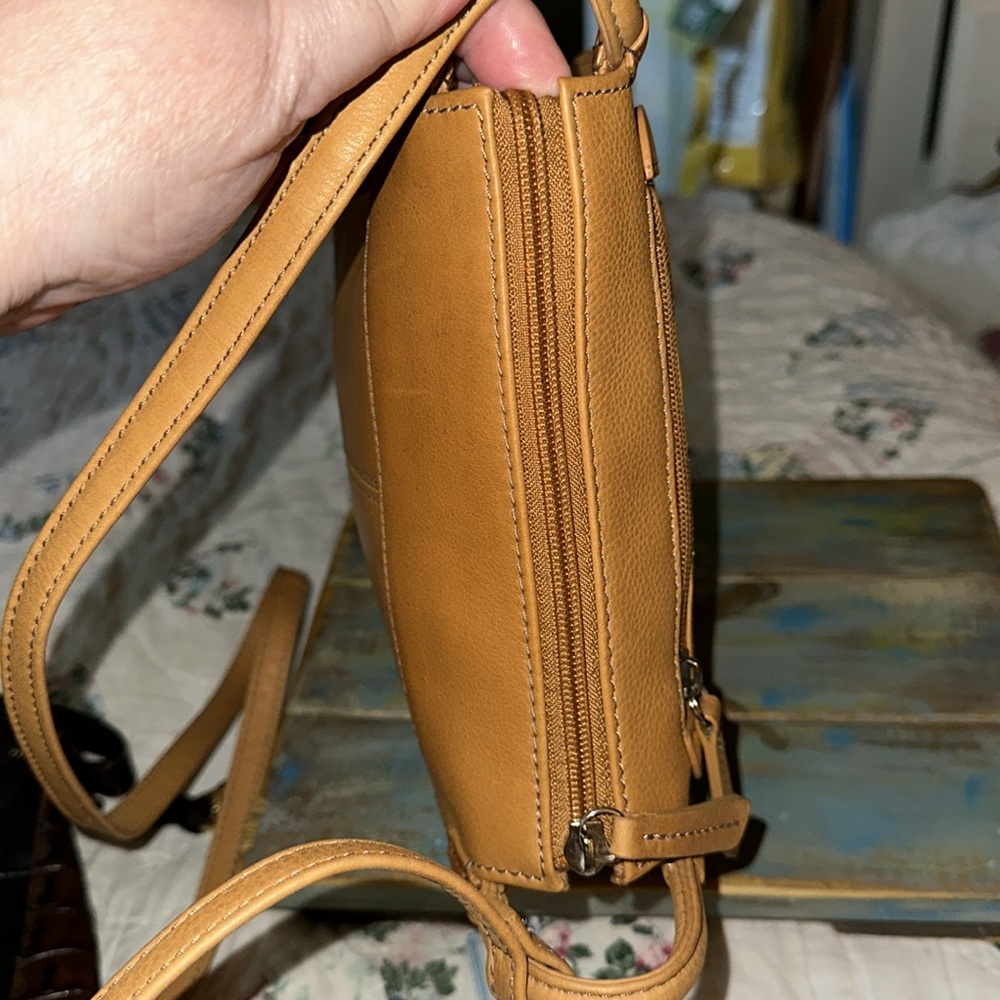 Fossil Cow Hide Camel Tailored Leather Brown Cros… - image 6